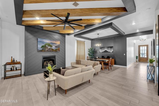 205 ULSHAW Street, El Paso, TX 79928