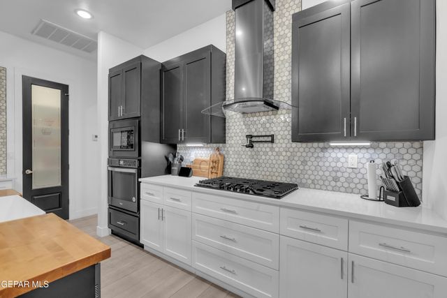 205 ULSHAW Street, El Paso, TX 79928