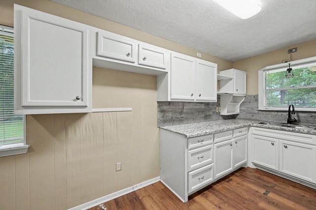 503 Northwood Drive, Conroe, TX 77303