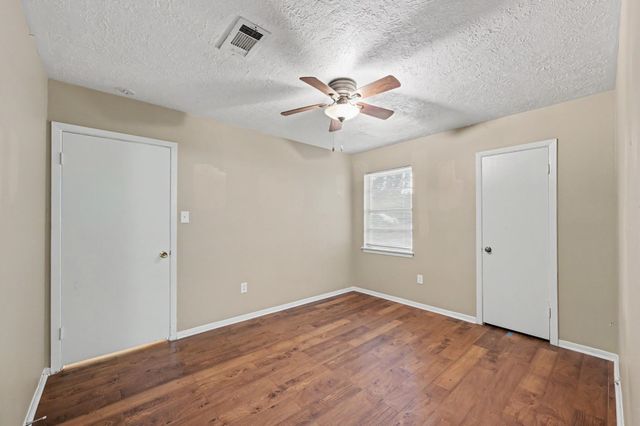 503 Northwood Drive, Conroe, TX 77303