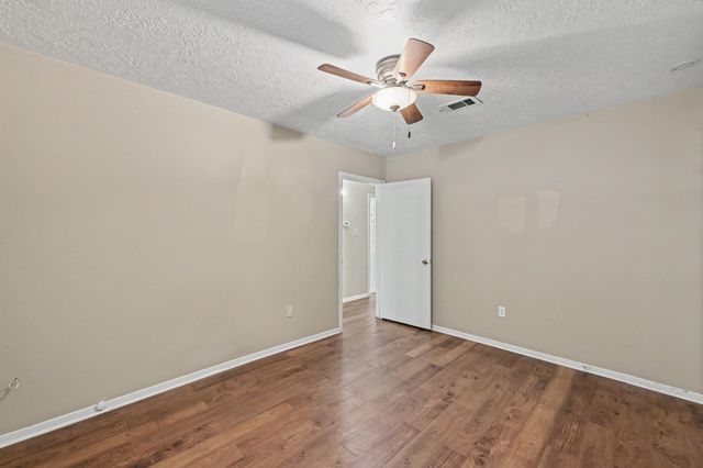 503 Northwood Drive, Conroe, TX 77303