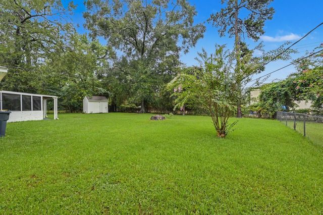 503 Northwood Drive, Conroe, TX 77303