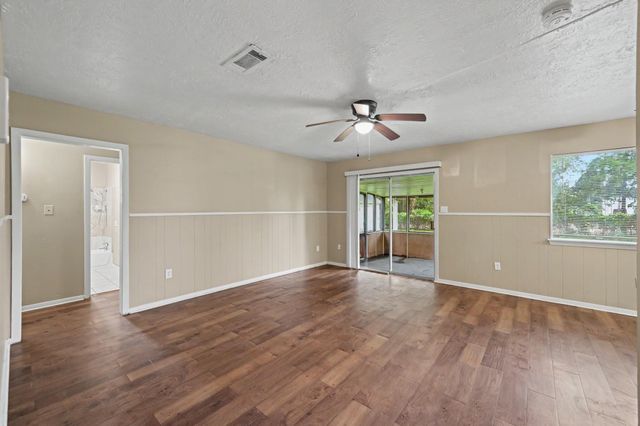 503 Northwood Drive, Conroe, TX 77303