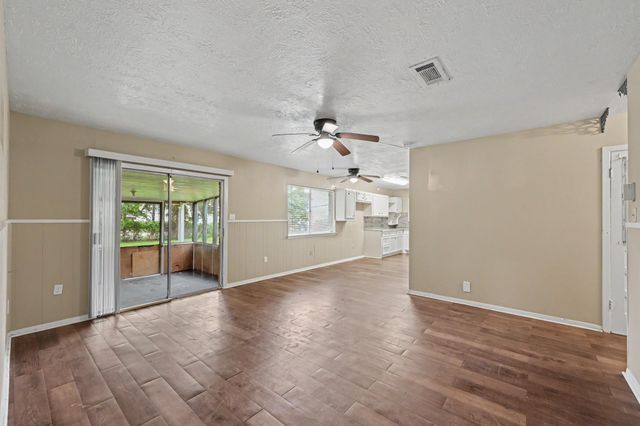 503 Northwood Drive, Conroe, TX 77303