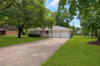 503 Northwood Drive, Conroe, TX 77303