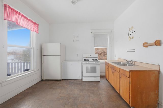 4912 W Fulton Street, Chicago, IL 60644