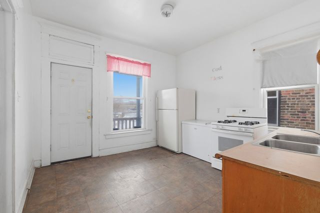 4912 W Fulton Street, Chicago, IL 60644
