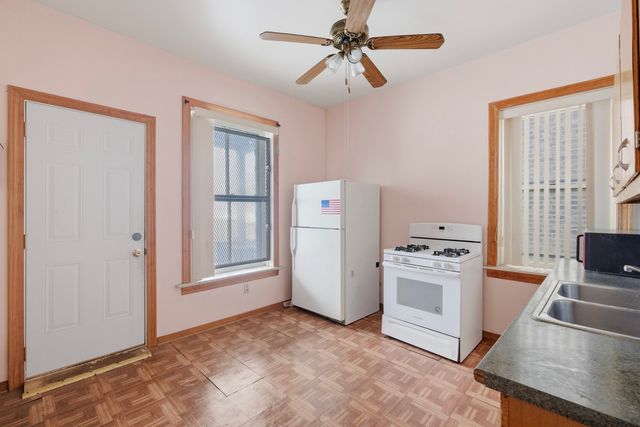 4912 W Fulton Street, Chicago, IL 60644