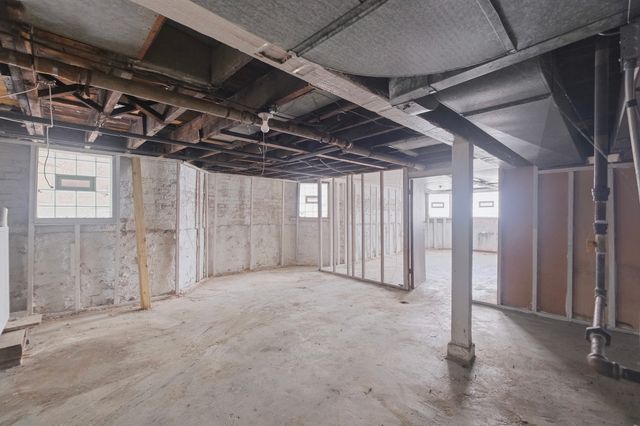 4912 W Fulton Street, Chicago, IL 60644