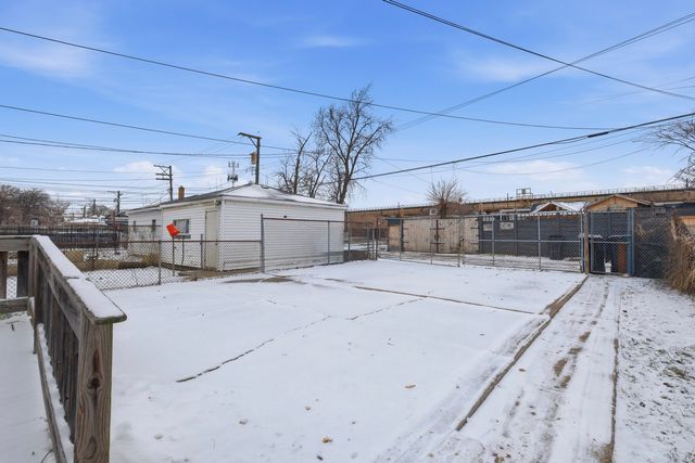 4912 W Fulton Street, Chicago, IL 60644
