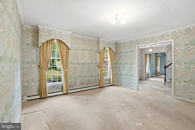 3858 DOGWOOD LN, Doylestown, PA 18902