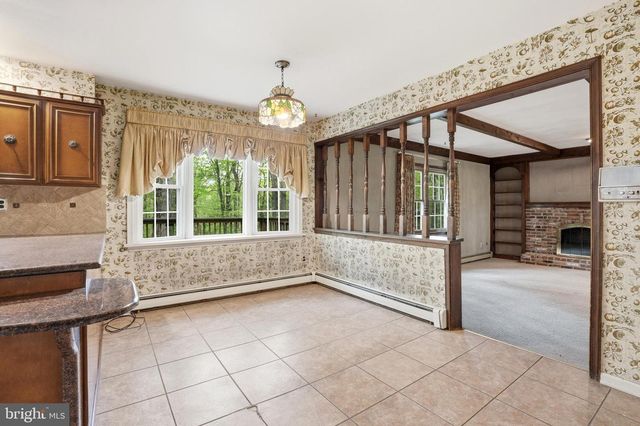 3858 DOGWOOD LN, Doylestown, PA 18902