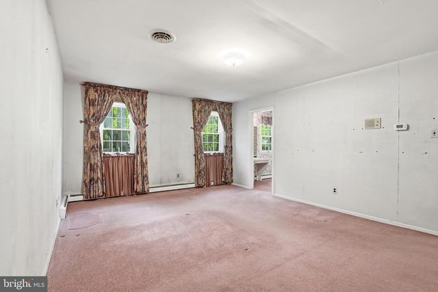 3858 DOGWOOD LN, Doylestown, PA 18902