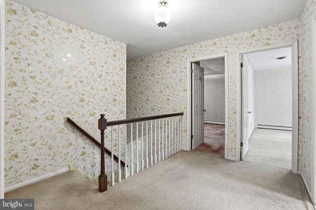 3858 DOGWOOD LN, Doylestown, PA 18902