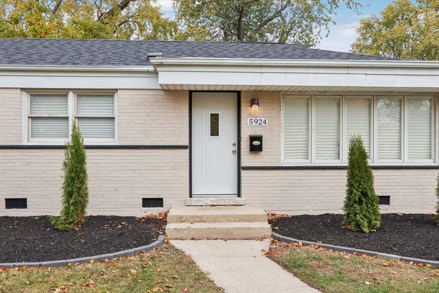 5924 W 109th Street, Chicago Ridge, IL 60415