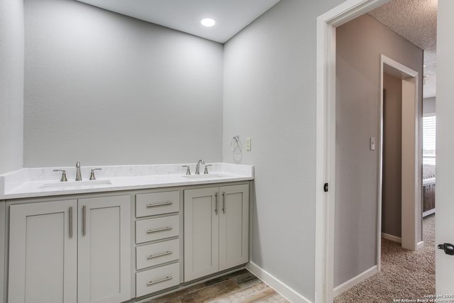 525 Horseshoe Bay North Blvd, Horseshoe Bay, TX 78657