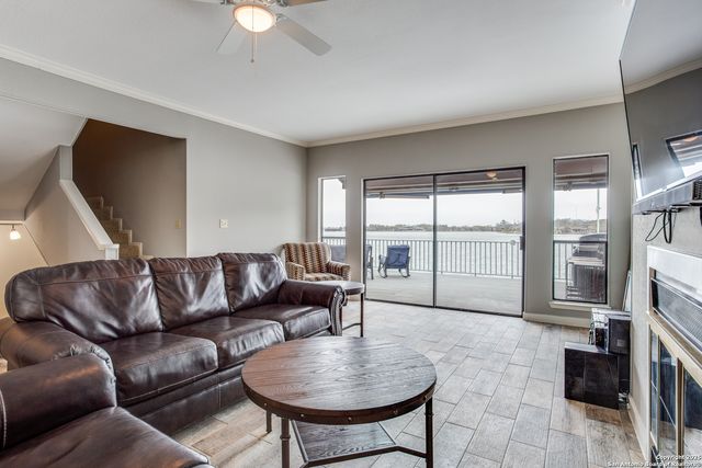 525 Horseshoe Bay North Blvd, Horseshoe Bay, TX 78657