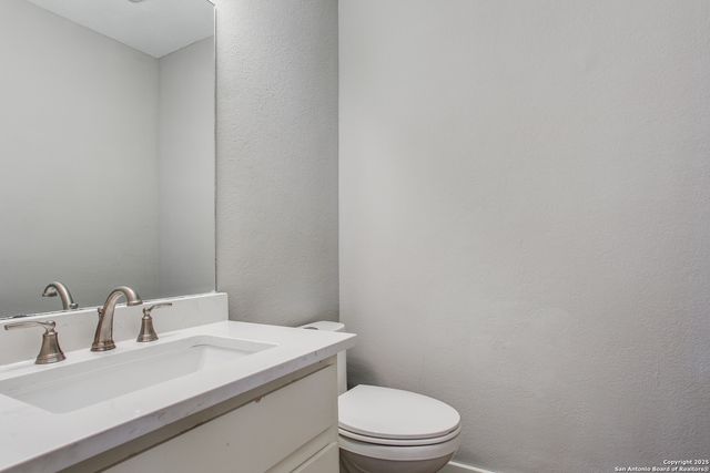 525 Horseshoe Bay North Blvd, Horseshoe Bay, TX 78657