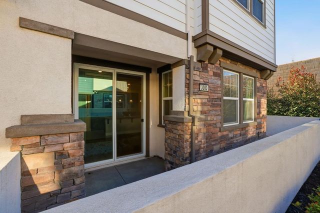 3080 Seaspray Walk, Sacramento, CA 95833