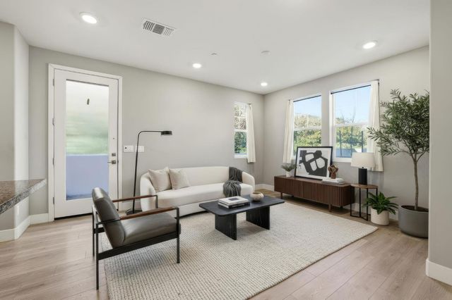 3080 Seaspray Walk, Sacramento, CA 95833