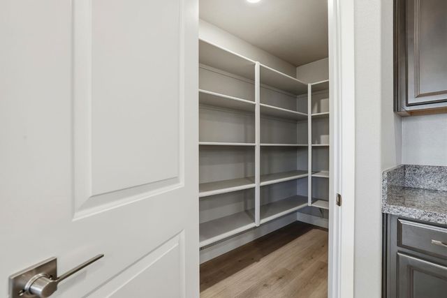 3080 Seaspray Walk, Sacramento, CA 95833