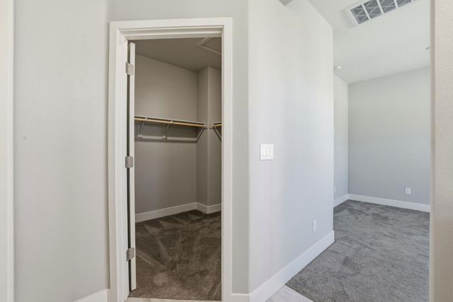 3080 Seaspray Walk, Sacramento, CA 95833