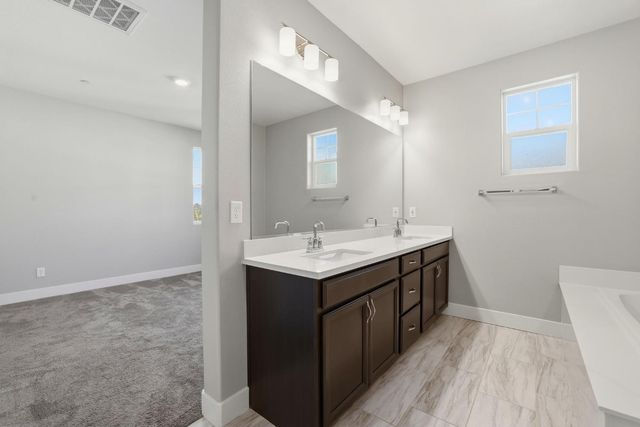 3080 Seaspray Walk, Sacramento, CA 95833