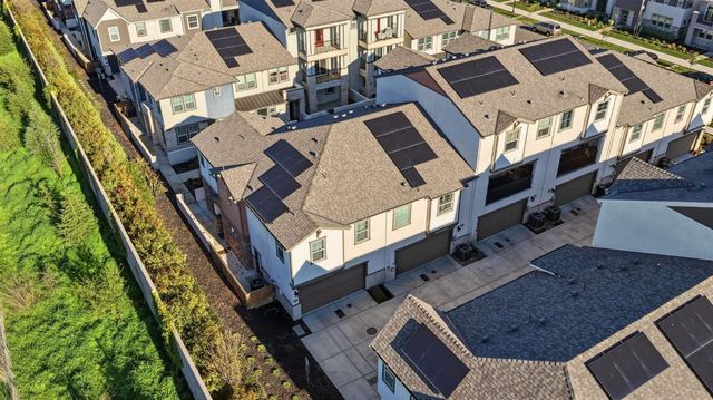 3080 Seaspray Walk, Sacramento, CA 95833