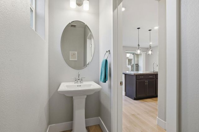 3080 Seaspray Walk, Sacramento, CA 95833