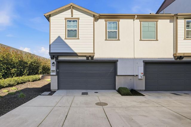 3080 Seaspray Walk, Sacramento, CA 95833