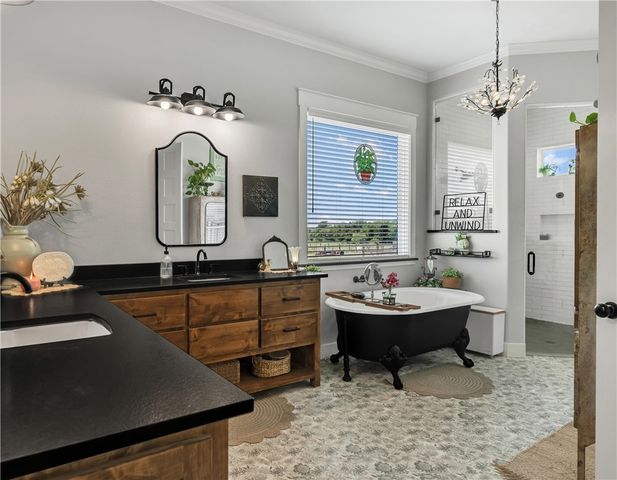 9163 North Fm 46, Franklin, TX 77856