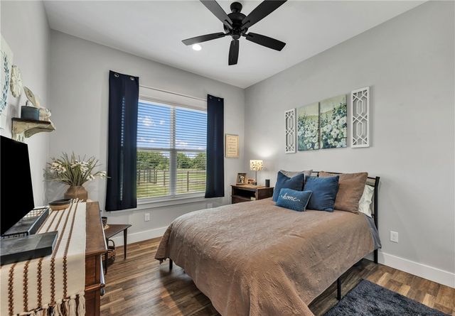 9163 North Fm 46, Franklin, TX 77856