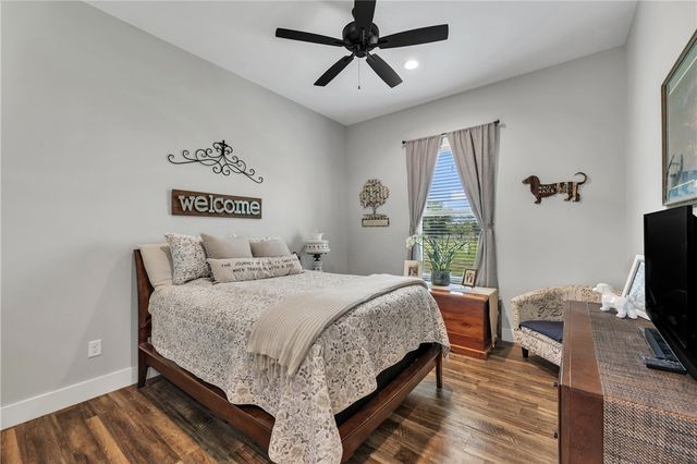 9163 North Fm 46, Franklin, TX 77856