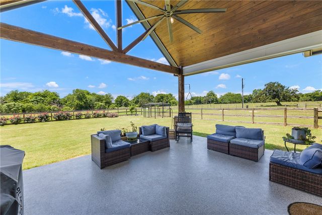 9163 North Fm 46, Franklin, TX 77856