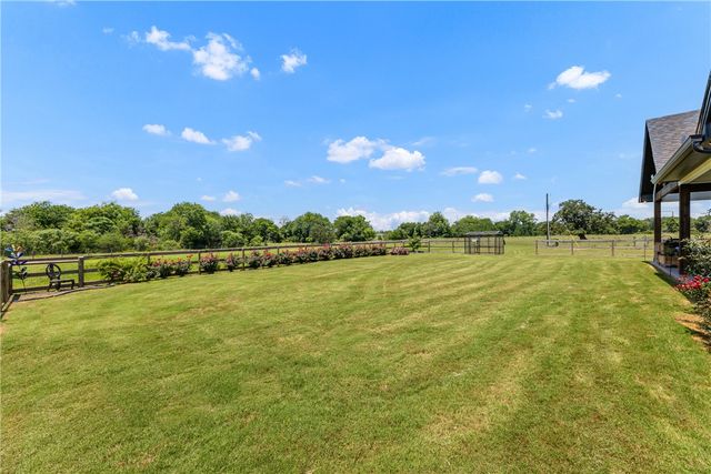9163 North Fm 46, Franklin, TX 77856