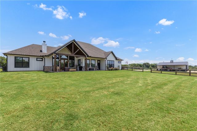 9163 North Fm 46, Franklin, TX 77856