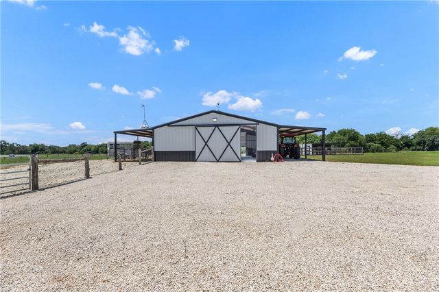 9163 North Fm 46, Franklin, TX 77856