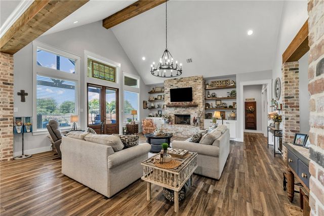 9163 North Fm 46, Franklin, TX 77856