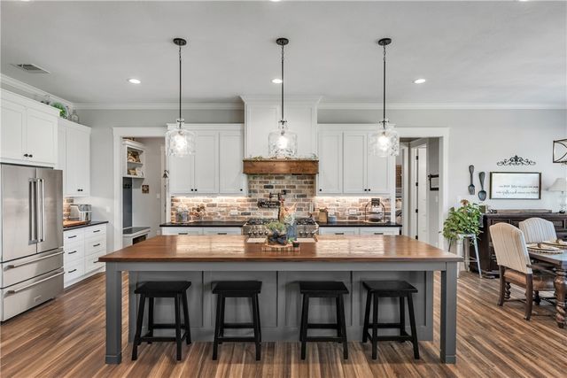 9163 North Fm 46, Franklin, TX 77856