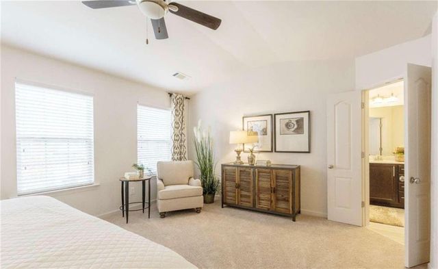 5888 Radford Loop, Fairburn, GA 30213