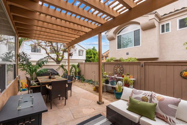 5572 Renaissance Ave. 3, San Diego, CA 92122