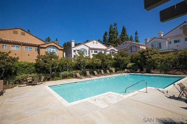 5572 Renaissance Ave. 3, San Diego, CA 92122
