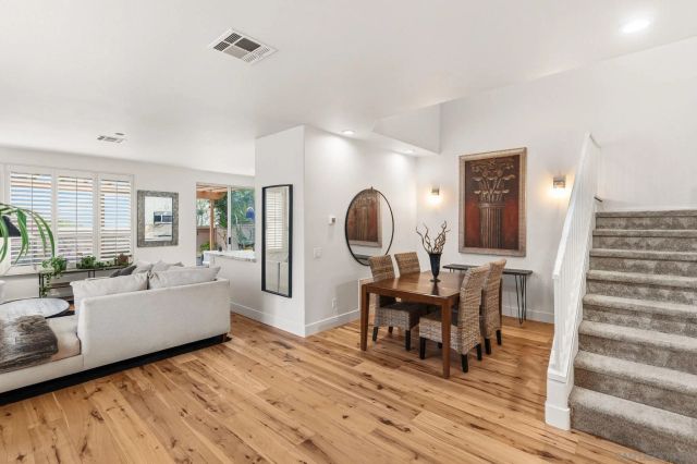 5572 Renaissance Ave. 3, San Diego, CA 92122