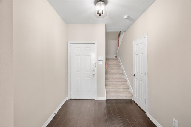 911 Fish Creek Drive, Katy, TX 77450