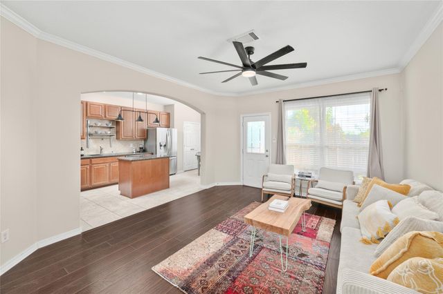 911 Fish Creek Drive, Katy, TX 77450