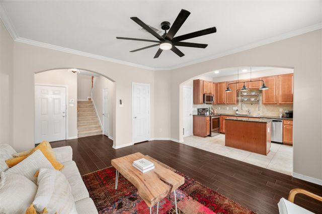 911 Fish Creek Drive, Katy, TX 77450