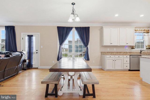 15 BRANSON CT, Inwood, WV 25428