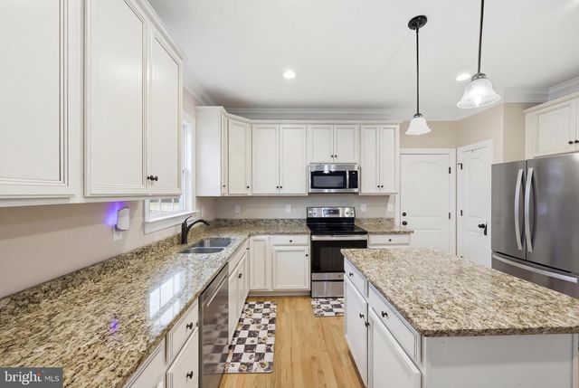 15 BRANSON CT, Inwood, WV 25428