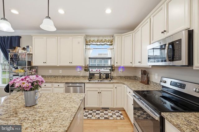 15 BRANSON CT, Inwood, WV 25428