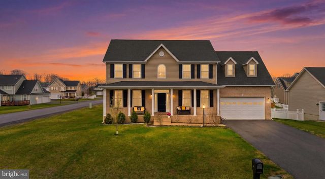 15 BRANSON CT, Inwood, WV 25428